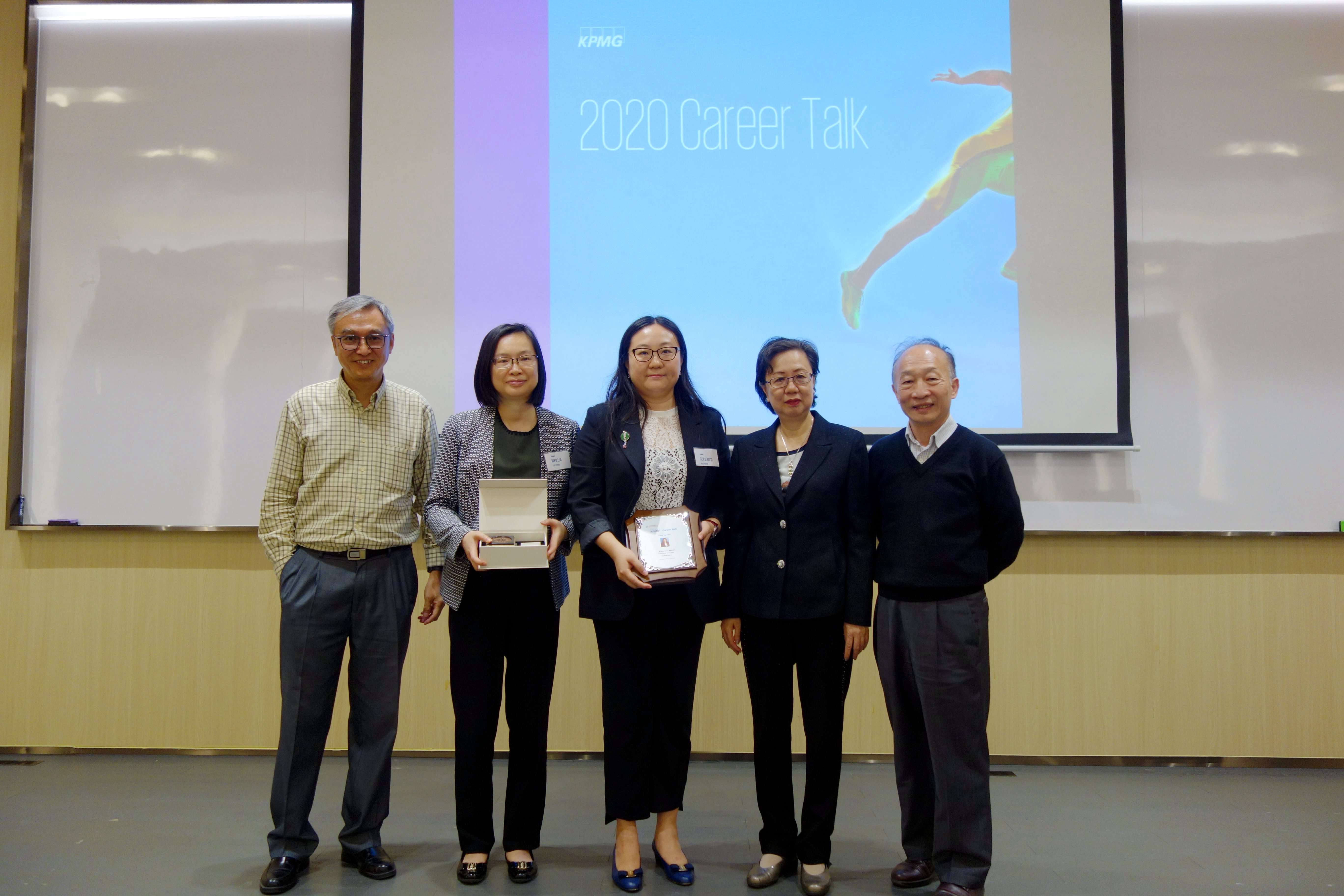 KPMG talk Group photo